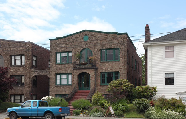 729 10th Ave E in Seattle, WA - Foto de edificio - Building Photo