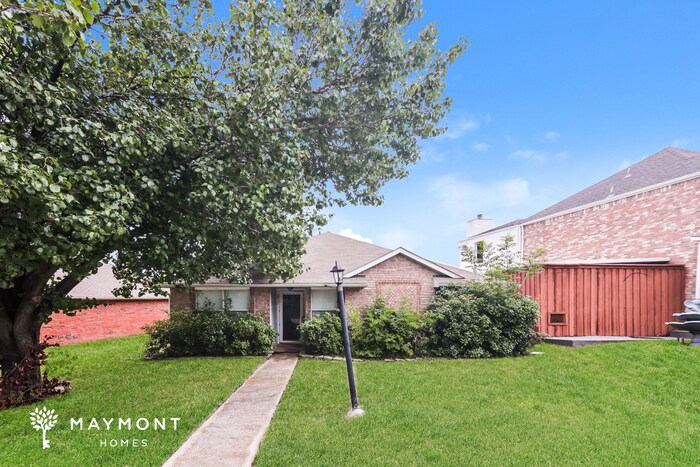 12717 Hilltop Dr in Balch Springs, TX - Building Photo