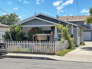 208 Lois St in La Habra, CA - Building Photo - Building Photo