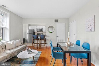 2001 16th St NW in Washington, DC - Building Photo - Building Photo