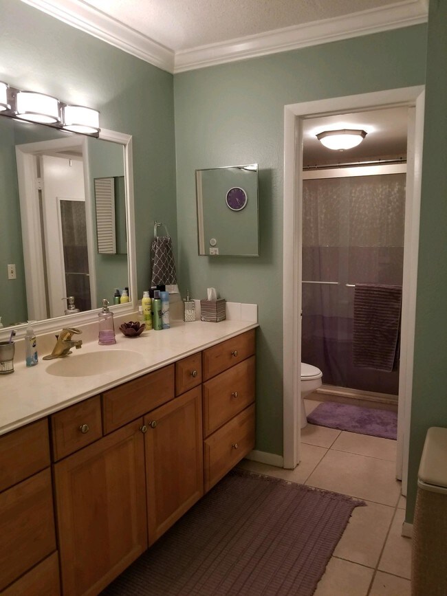 725 Hummingbird Way-Unit -105 in North Palm Beach, FL - Building Photo - Building Photo