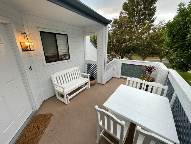 611 Springbrook N in Irvine, CA - Building Photo - Building Photo
