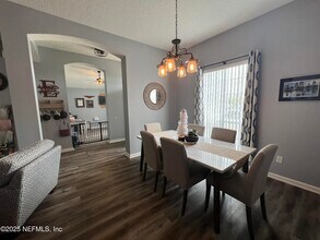 6361 Duclay Rd in Jacksonville, FL - Building Photo - Building Photo