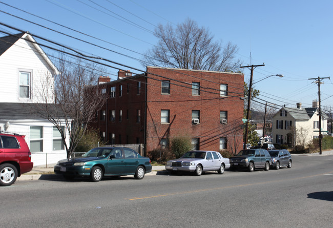 2100 Channing St NE in Washington, DC - Building Photo - Building Photo