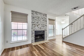 1410 Meadowood Village Dr in Fort Worth, TX - Building Photo - Building Photo