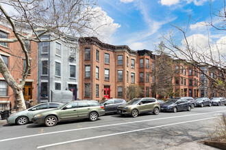 667 Degraw St in Brooklyn, NY - Building Photo - Building Photo