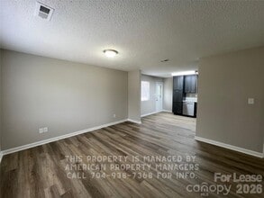 318 Rustic Rd in Mooresville, NC - Building Photo - Building Photo