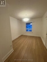 1057 Davenport Rd in Toronto, ON - Building Photo - Building Photo