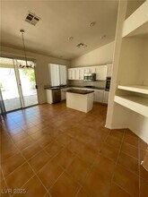 9728 Echo Hills Dr in Las Vegas, NV - Building Photo - Building Photo