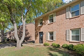 747 Spring Meadows Dr in Lexington, KY - Building Photo - Building Photo