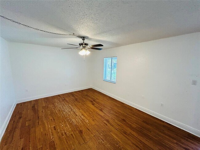 4763 S Texas Ave in Orlando, FL - Foto de edificio - Building Photo