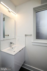 2088 E Cumberland St photo'