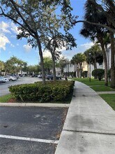 2764 SW 83rd Ave in Miramar, FL - Building Photo - Building Photo