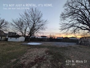 626 N Main St in Bridgewater, VA - Building Photo - Building Photo