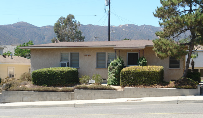 4129 Ocean View Blvd in Montrose, CA - Foto de edificio - Building Photo