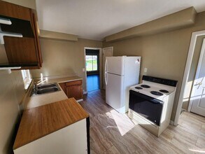 633 Nash Ave in Ypsilanti, MI - Building Photo - Building Photo