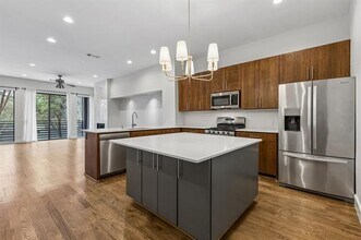 3930 Bowser Ave in Dallas, TX - Building Photo - Building Photo