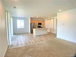 27045 E Bayaud Ave in Aurora, CO - Building Photo - Building Photo