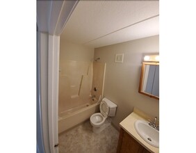 80 Sagamore St-Unit -309 in Lynn, MA - Building Photo - Building Photo