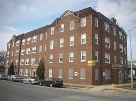 102 Memorial Dr Apartments