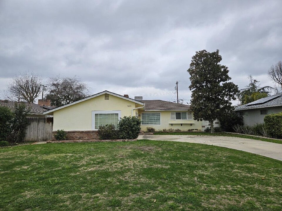 363 Pine St in Shafter, CA - Building Photo