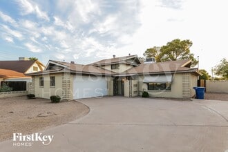 4501 S Forest Ave in Tempe, AZ - Foto de edificio - Building Photo
