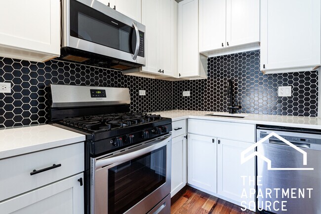 648 W Wrightwood Ave, Unit 3 in Chicago, IL - Foto de edificio - Building Photo