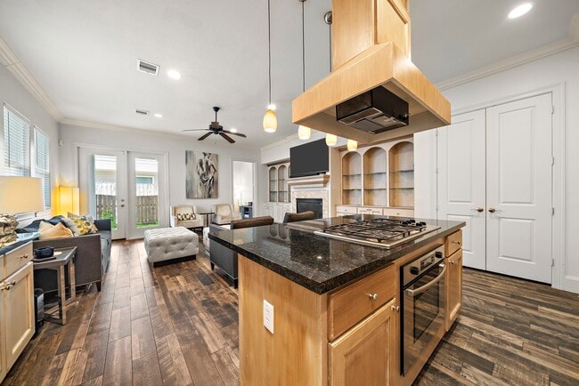 4250 Drake St in Houston, TX - Building Photo - Building Photo