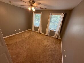 264 Great Brook Rd in Groton, CT - Building Photo - Building Photo