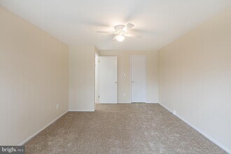 18728 Nathans Pl in Montgomery Village, MD - Building Photo - Building Photo