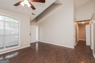 525 Flintlock Dr in Dacula, GA - Building Photo - Building Photo