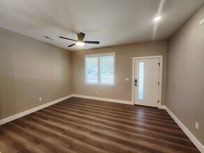 2112 Lentz Rd in Pasco, WA - Building Photo - Building Photo