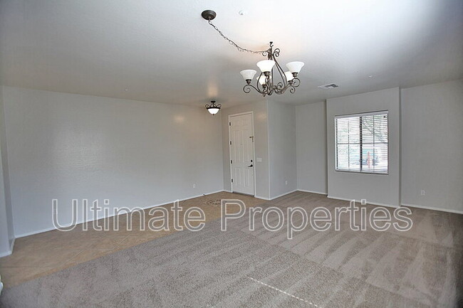12658 W Duane Ln in Peoria, AZ - Building Photo - Building Photo
