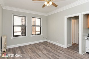 3816 N Fremont St, Unit M03B in Chicago, IL - Building Photo - Building Photo