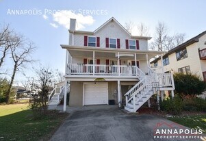 1363 Washington Dr in Annapolis, MD - Building Photo