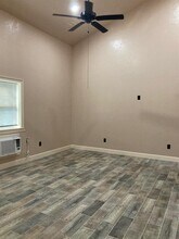 4384 County Rd 197 in Alvin, TX - Building Photo - Building Photo