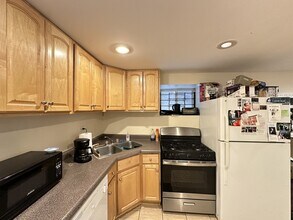 2137 N Sheffield Ave in Chicago, IL - Building Photo - Building Photo