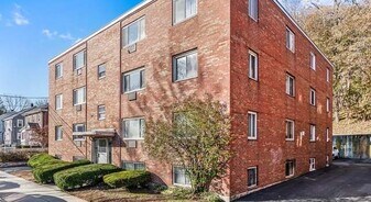 357 Faneuil St, Unit 3 in Boston, MA - Building Photo
