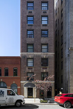 108 E 66th St in New York, NY - Building Photo - Building Photo