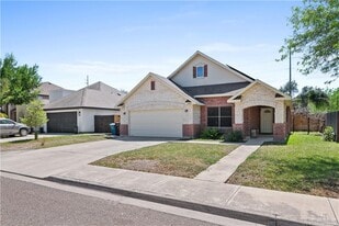 23 Violet Ave in McAllen, TX - Building Photo