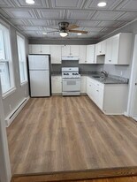 90 Suffolk St in Fall River, MA - Building Photo