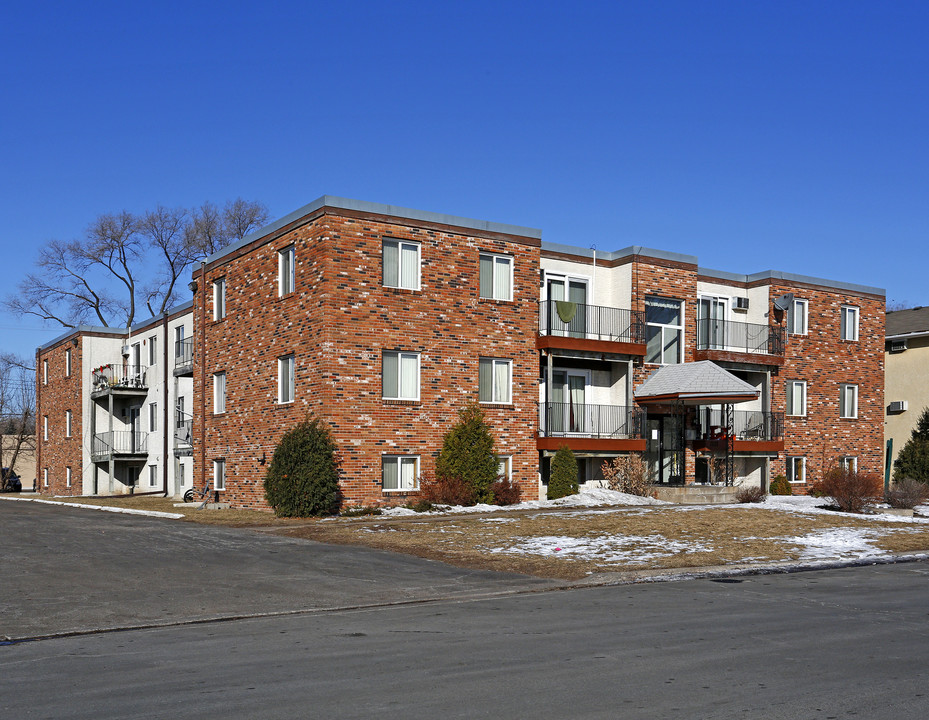 Anderson-Elrose Apartments in South St. Paul, MN - Foto de edificio