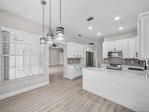 701 SE Michaels Ct in Stuart, FL - Building Photo - Building Photo