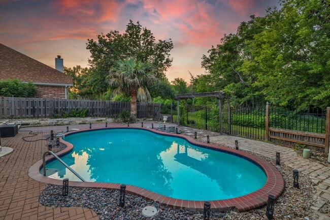 property at 6806 Thistle Hill Way