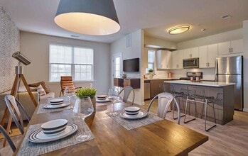 Southgate Middletown in Middletown, NY - Building Photo - Interior Photo