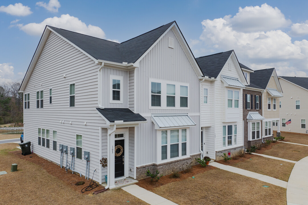 Central Avenue Townhomes in Summerville, SC - Building Photo