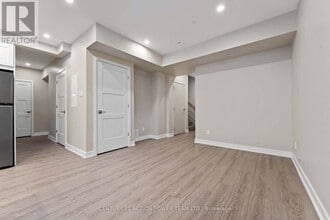 280 Lévis Ave in Ottawa, ON - Building Photo - Building Photo