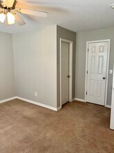 1256 Saint Andrews Ln in Starkville, MS - Foto de edificio - Building Photo