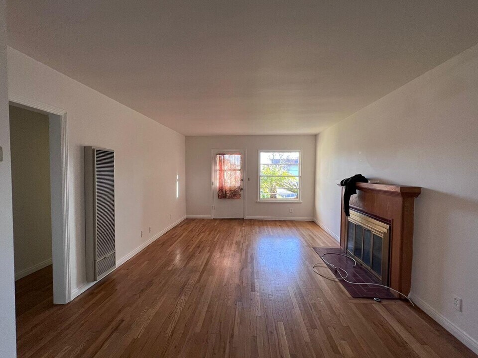 10441 Mildred Ave in Garden Grove, CA - Building Photo