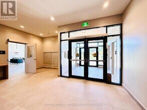 397-397 Codd's Rd in Ottawa, ON - Building Photo - Building Photo
